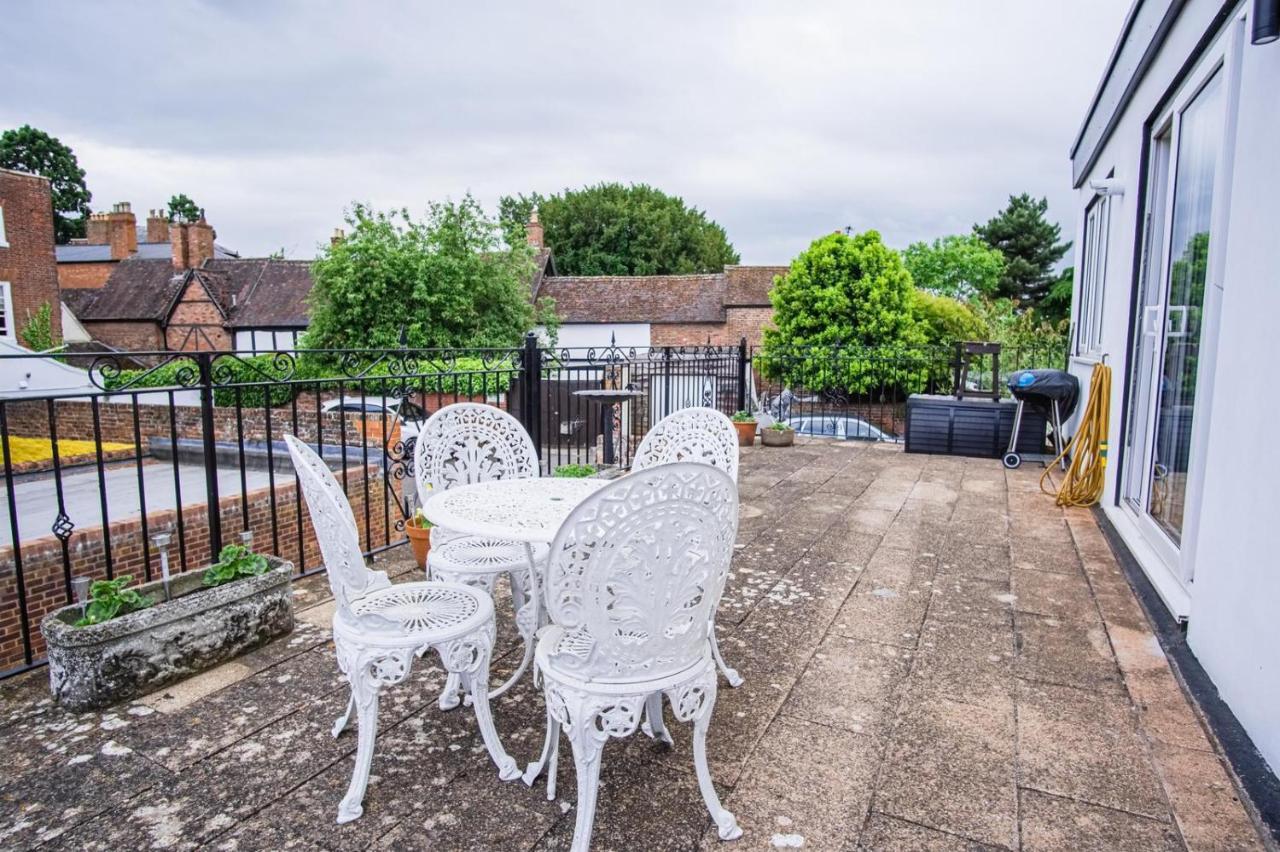 Tallets Apartment With Balcony & Parking Tewkesbury Buitenkant foto