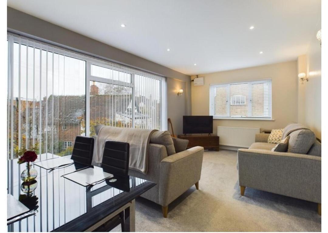 Tallets Apartment With Balcony & Parking Tewkesbury Buitenkant foto